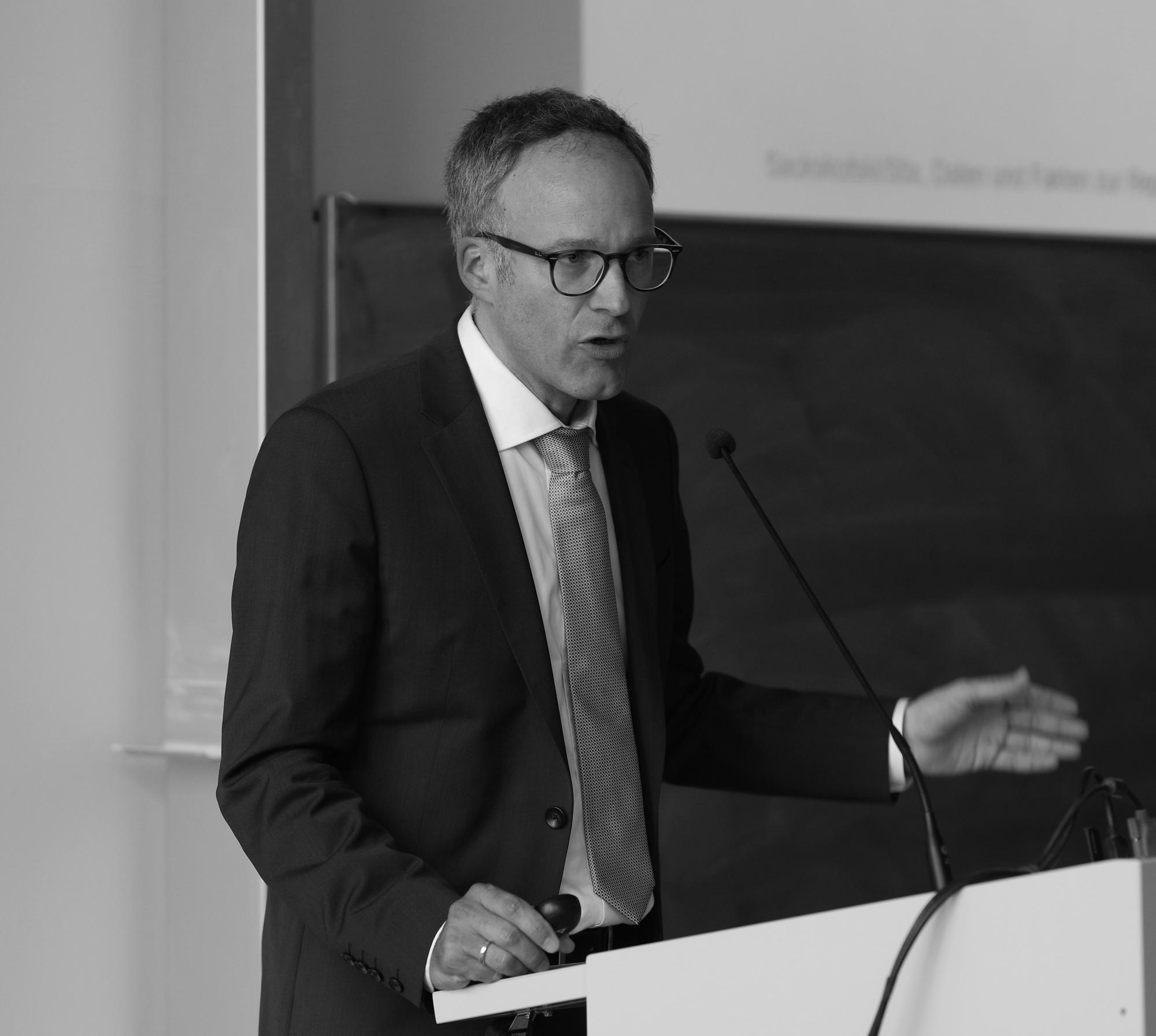 Prof. Dr. Andreas Engert, LL.M. (Chicago)