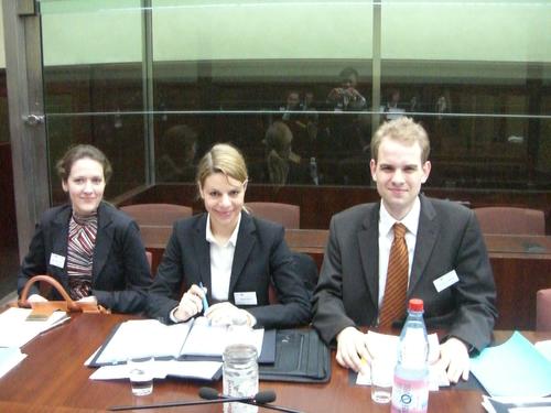 Respondents im Gerichtssaal des KG Berlin