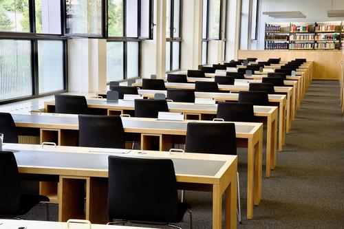 Lesesaal in der Fachbereichsbibliothek