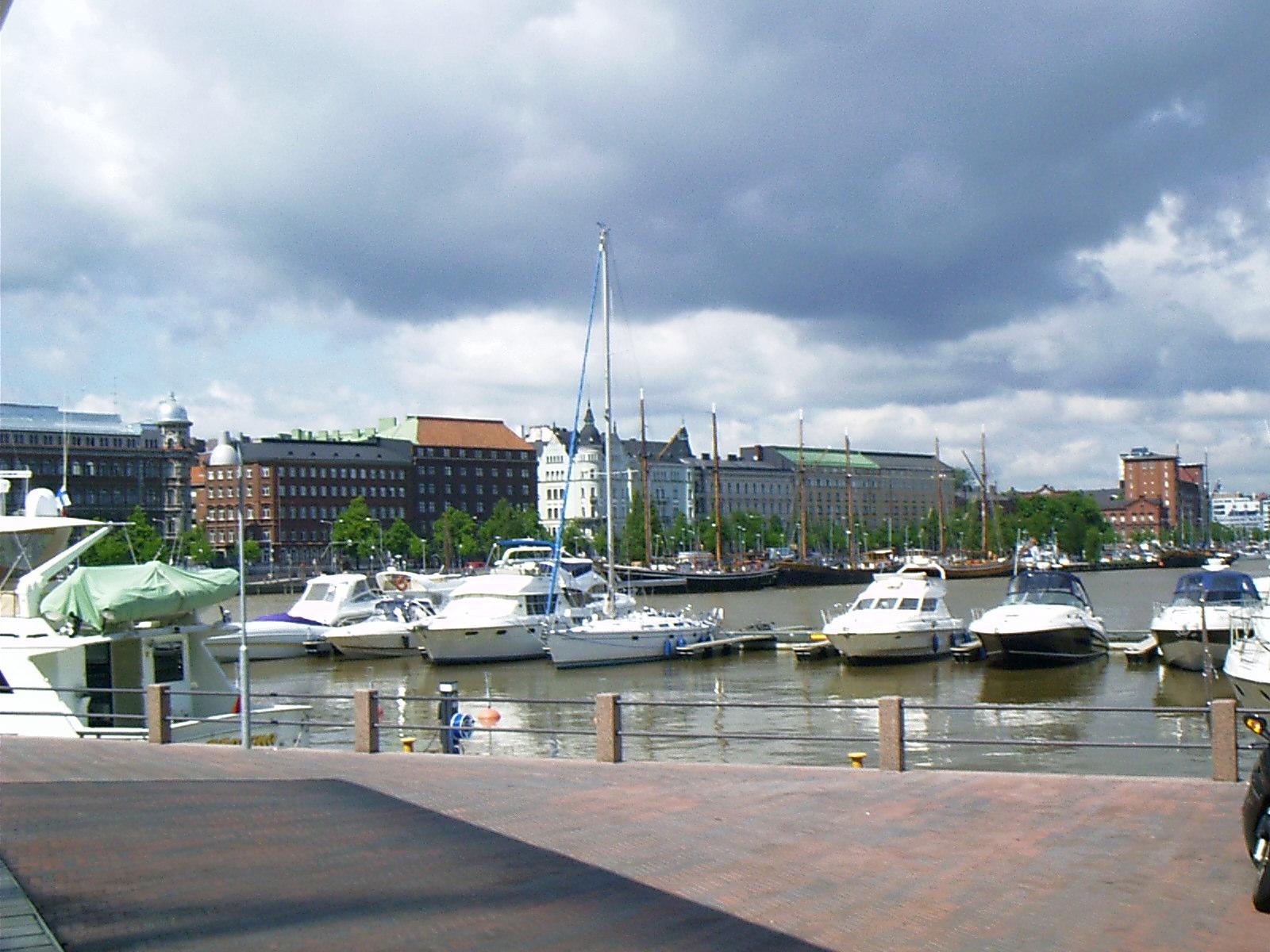 An der Uferpromenade von Helsinki