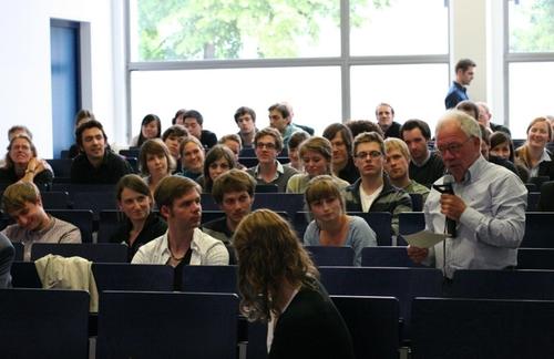 Vorlesung im Hörsaal III